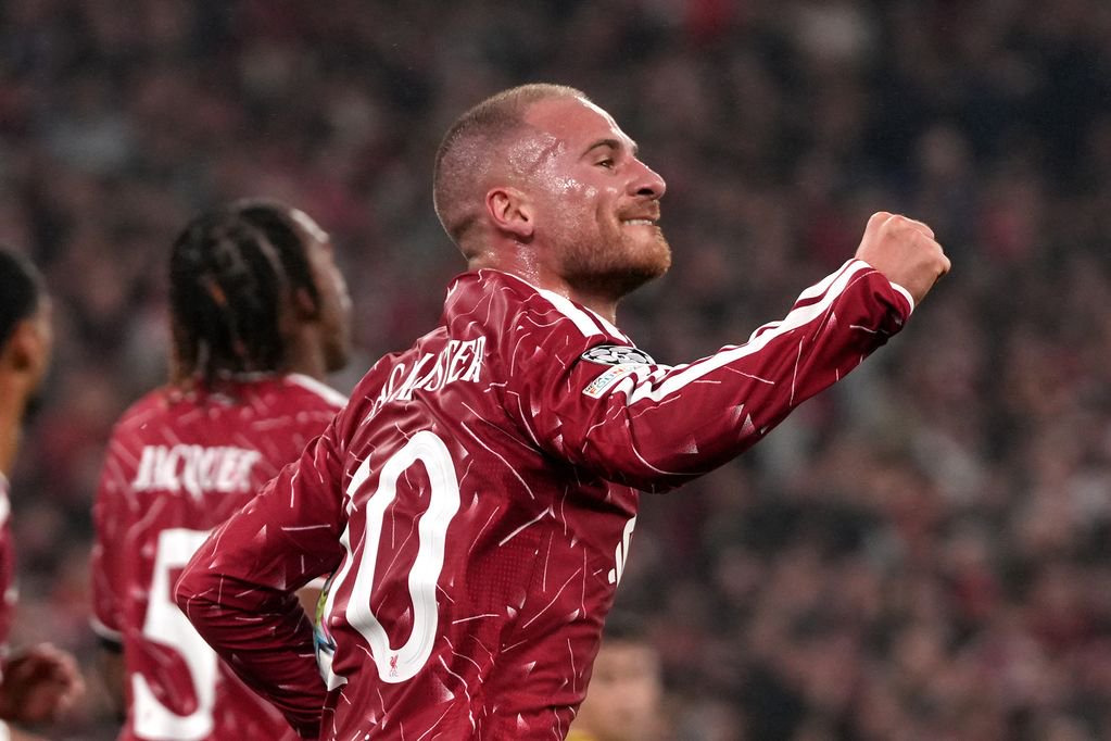 Alexis Mac Allister celebrates scoring for Liverpool against Villarreal.