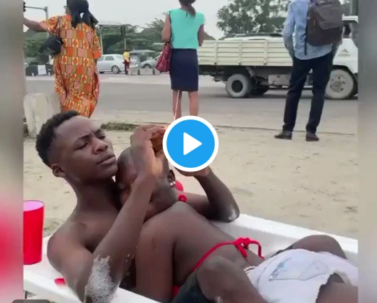 See what a Nigerian girl and boy was doing on the highway
