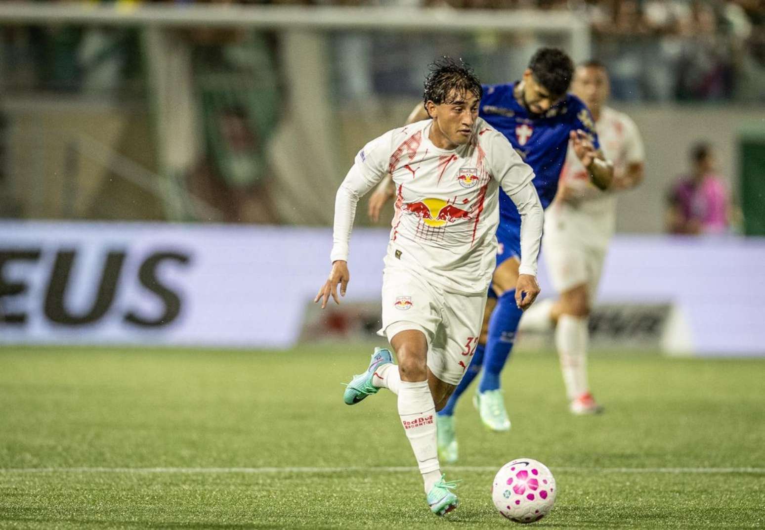 Herrera, jogador do Red Bull Bragantino. 