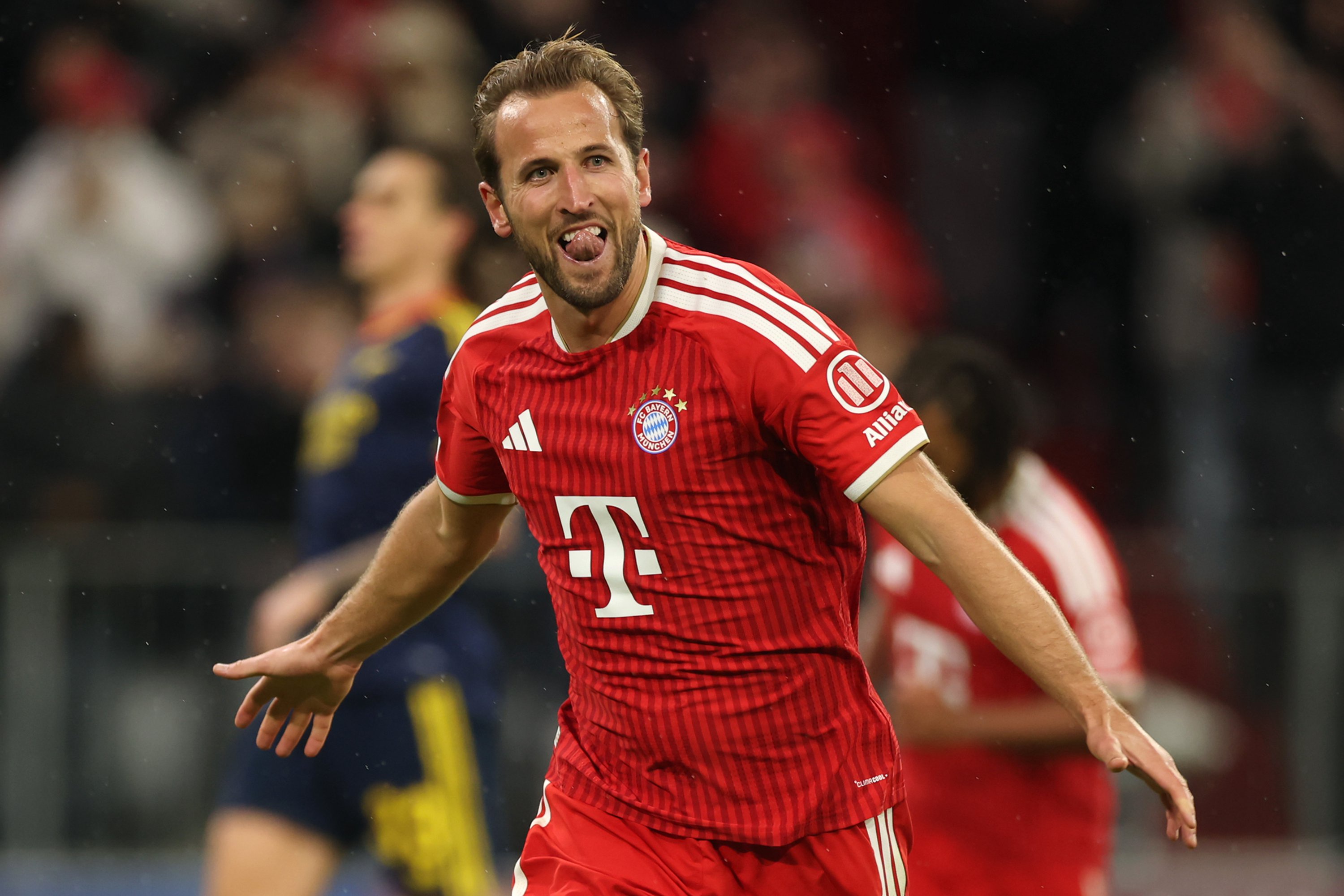 Harry Kane put Bayern Munich ahead against Arsenal from the penalty spot (Getty)