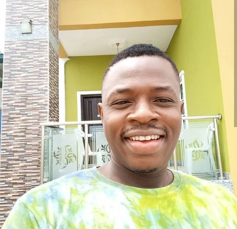 Yoruba Actor Adekola Jethro Appreciates His Brother, Odunlade Adekola As He Gets A Brand New Car.