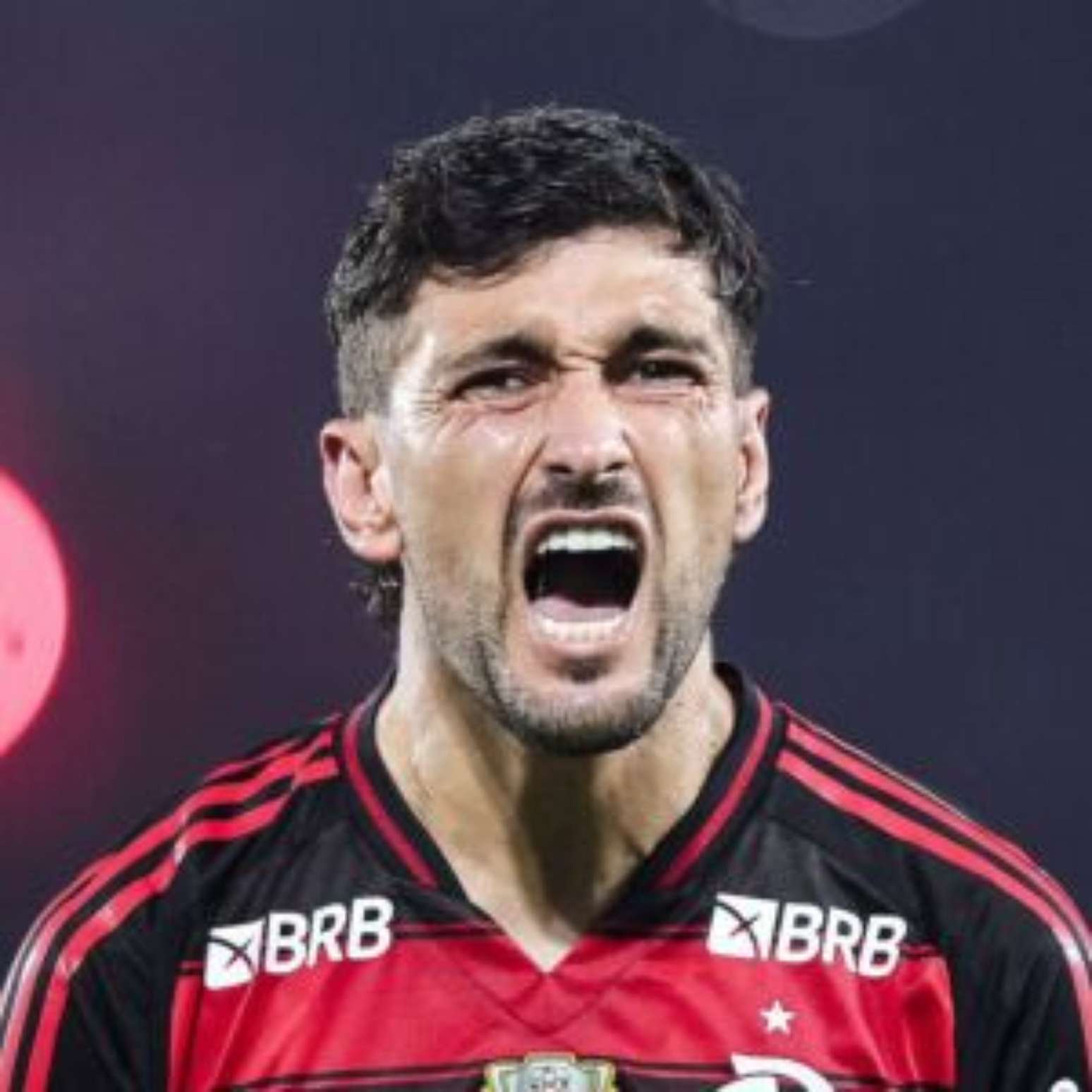 Flamengo enfrenta Estudiantes pela volta da semifinal da Libertadores.