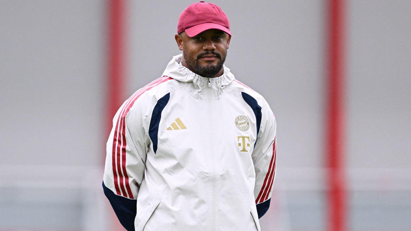 Der FC Bayern erhielt zahlreiche Genesungswünsche für Trainer Vincent Kompany.