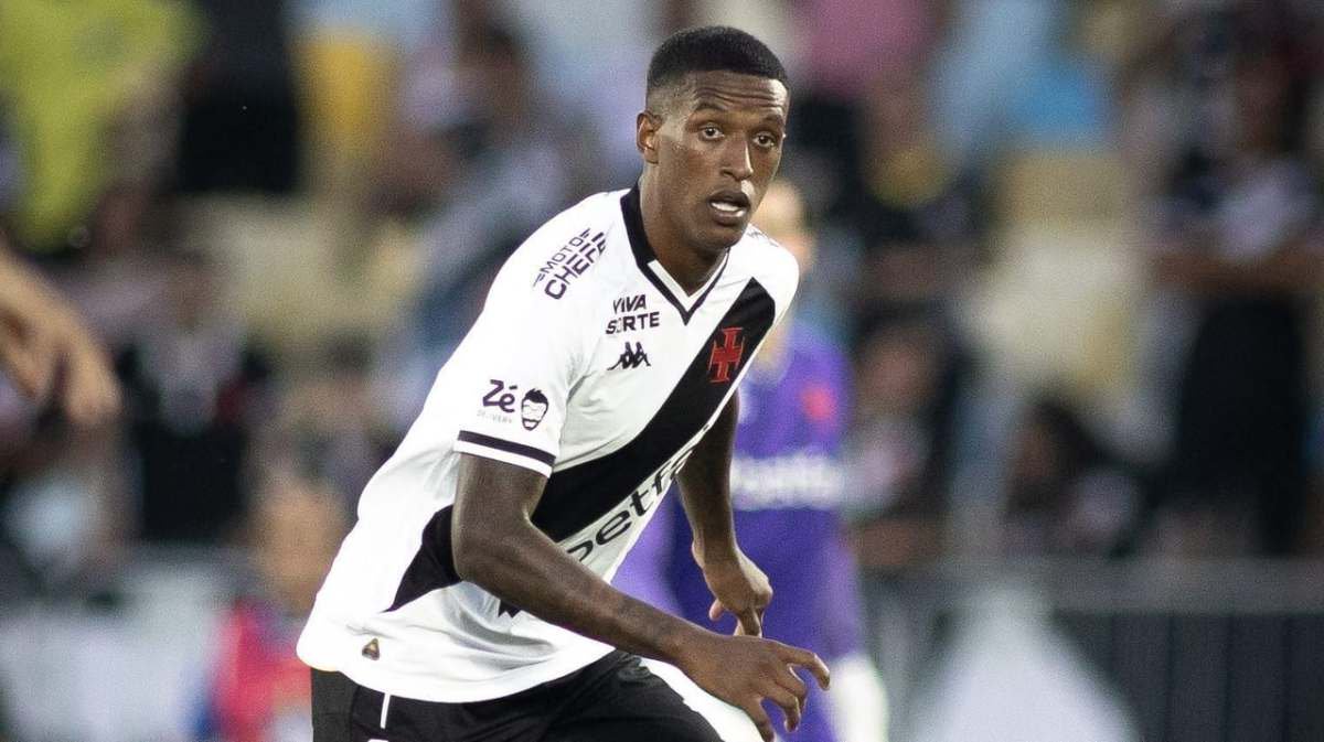 Robert Renan sofre acidente de carro no Rio de Janeiro