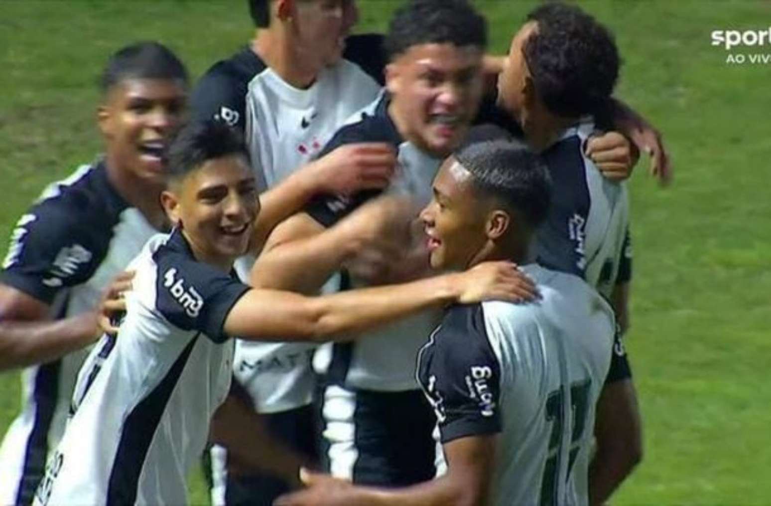Reprodução - Legenda: Corinthians venceu o Cruzeiro na final do Brasileiro Sub-17