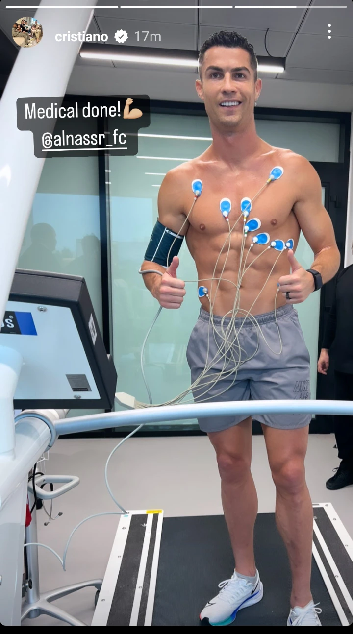Cristiano Ronaldo shares first photo of himself undergoing his medical at Al Nassr