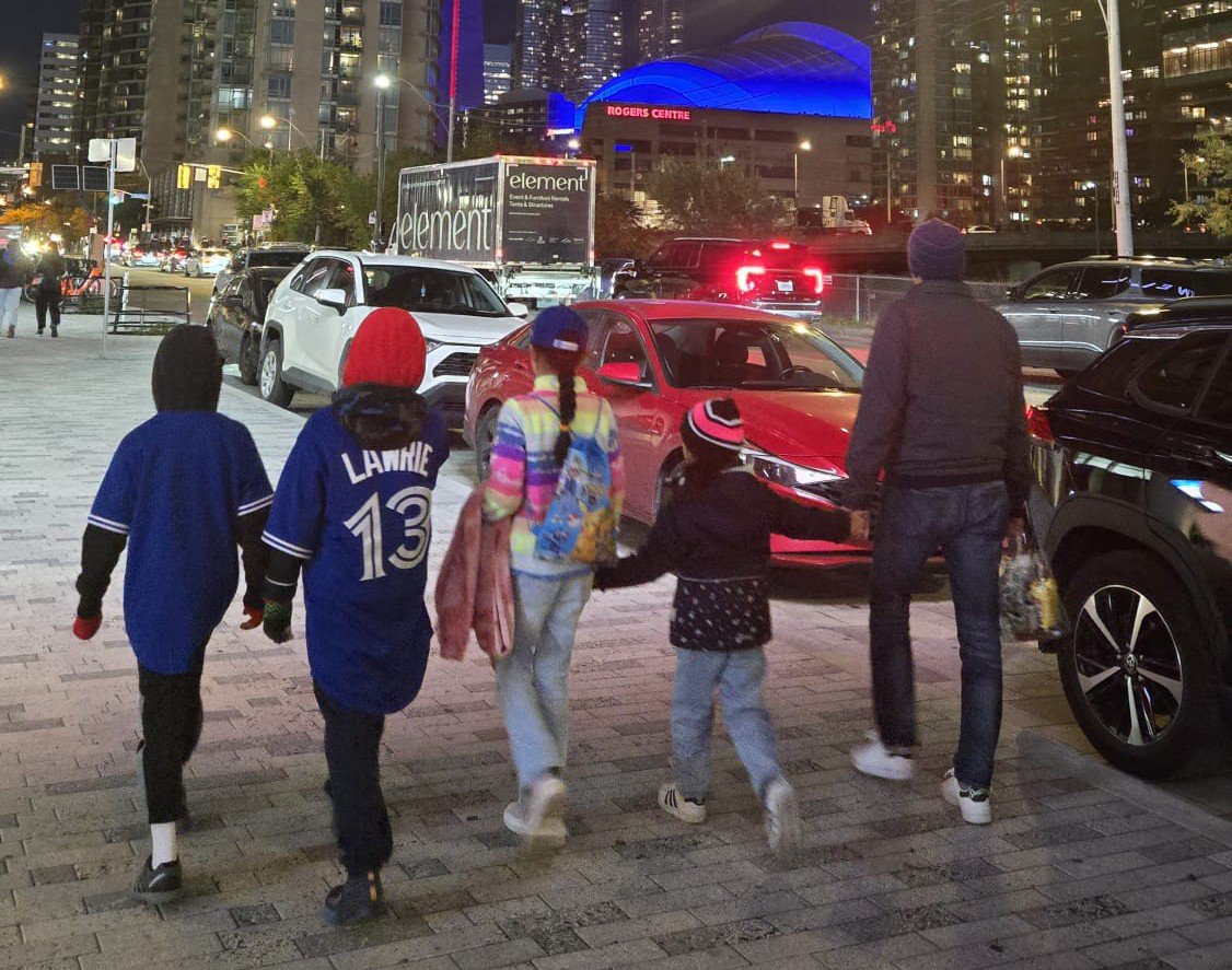 Eri Kida's family head to the Rogers Centre for the World Series Game 3 Watch Party (Credit: Eri Kida).