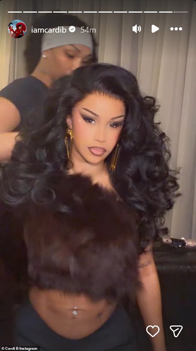 Last year, Cardi B (born Belcalis Almánzar) revealed she wore waist trainers one hour a day and spent 30 minutes on the StairMaster in order to get her post-baby body back