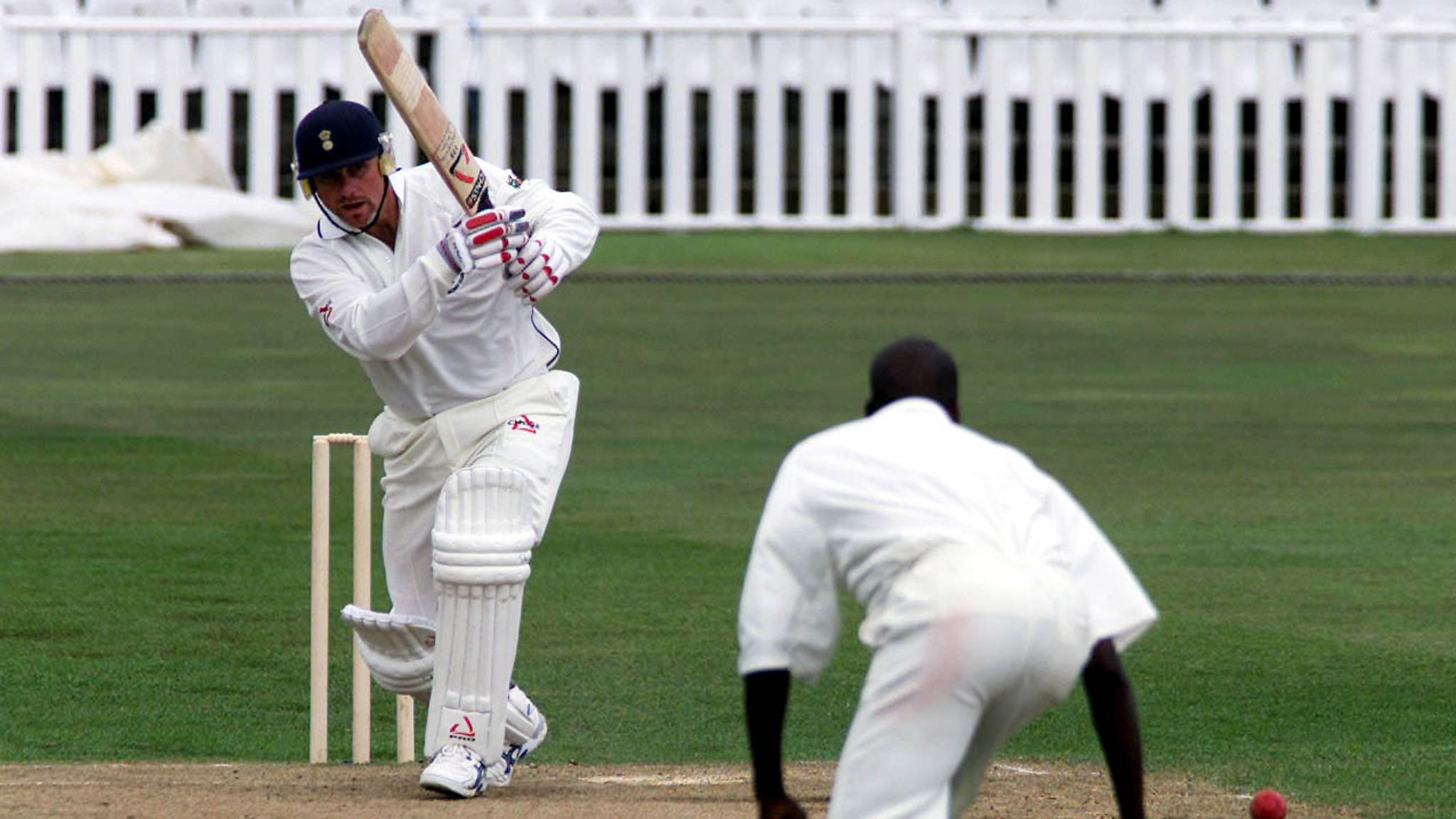 Robin Smith playing for Hampshire during a match against Warwickshire