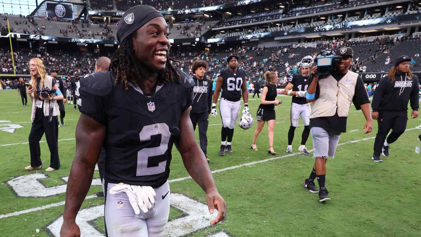 Miami Dolphins v Las Vegas Raiders