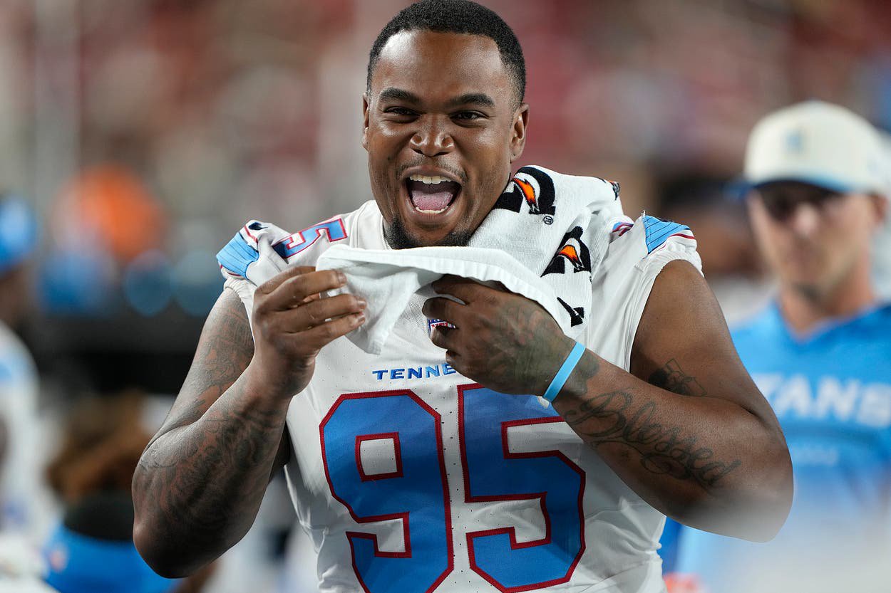 Jordan Elliott has been cut by the Titans