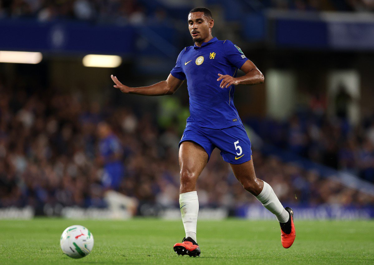 Maxence Lacroix in action for Chelsea
