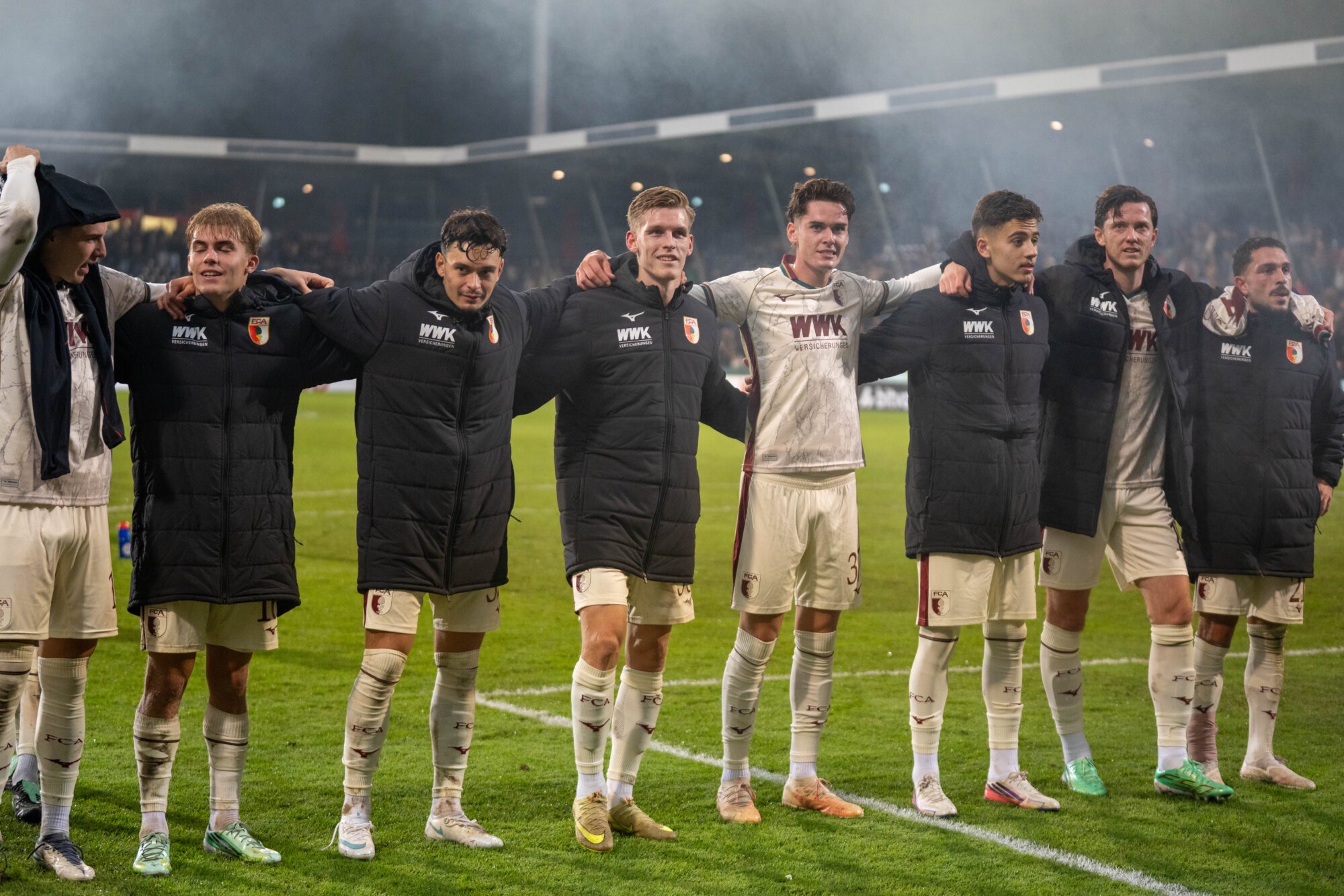 Harte Pokal- Arbeit für den FC Augsburg – FCA nach Sieg in Großaspach im Achtelfinale