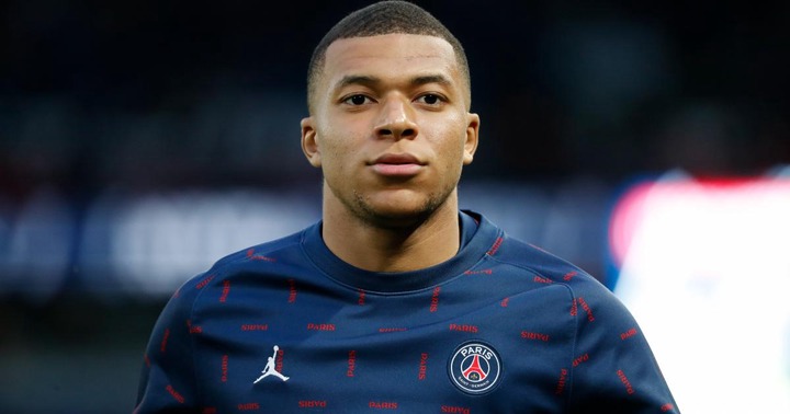 Everything to know about Kylian Mbappe: Trophies, contract, salary, net  worth, wife and family of <a class=