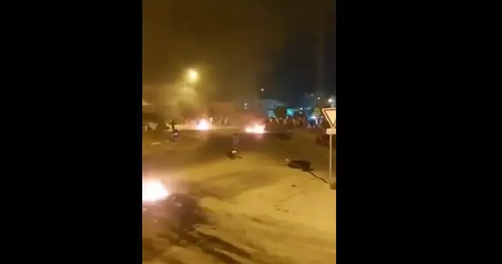 صفاقس بالفيديو : ليلة أخرى ساخنة إحتجاجات في عدّة أحياء شعبية للمطالبة بترحيل الأفارقة