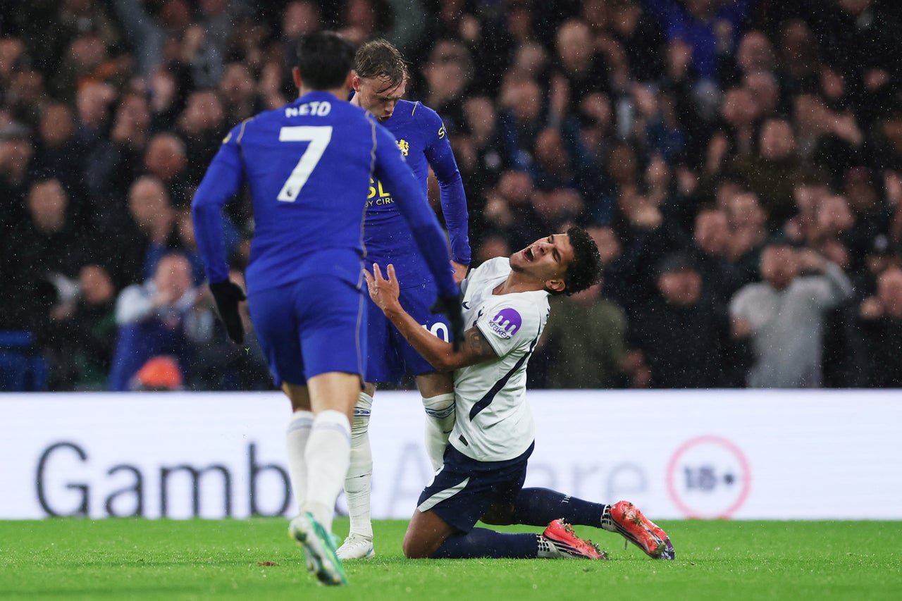 Cole Palmer crashes into the face of Mateus Fernandes (Reuters)