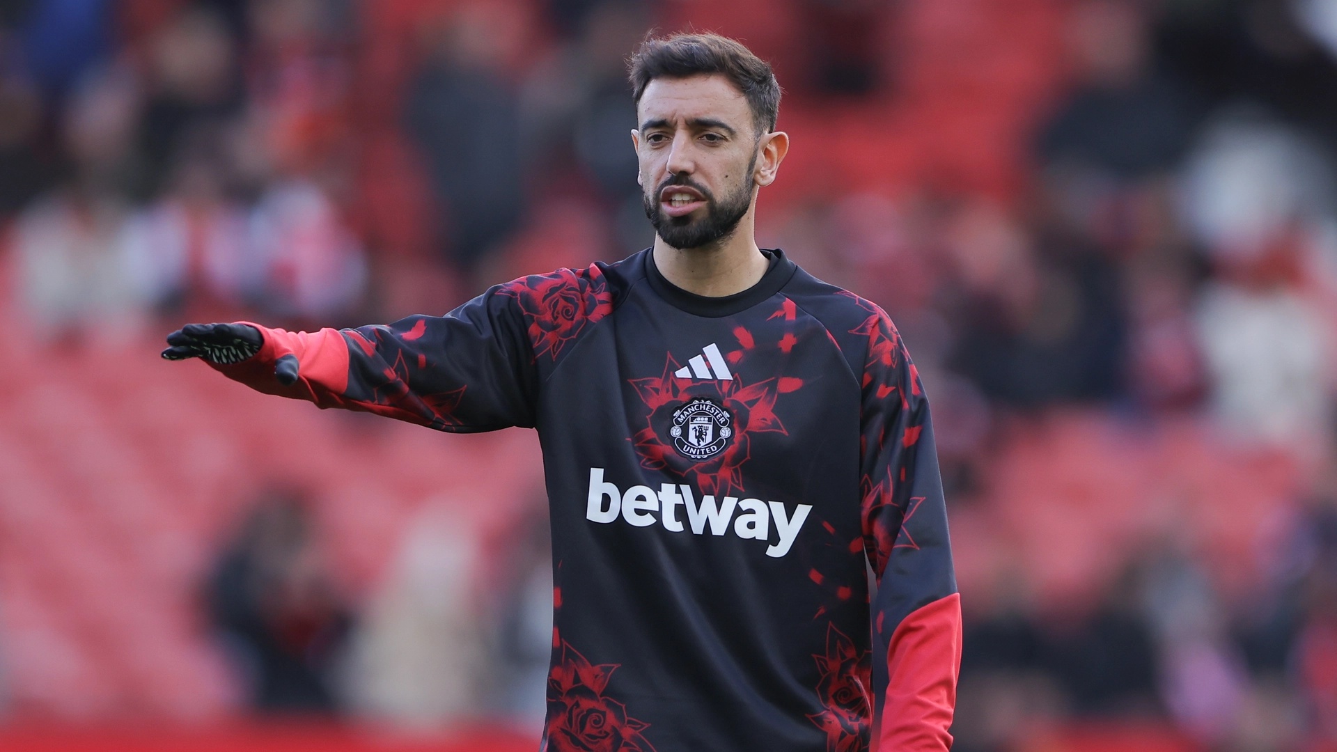 Bruno Fernandes makes decision on leaving Man Utd in January after Michael Carrick peace talks