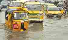 Commuters Stranded As Floods Take Over Third Mainland Bridge, Other Areas In Lagos [Videos]