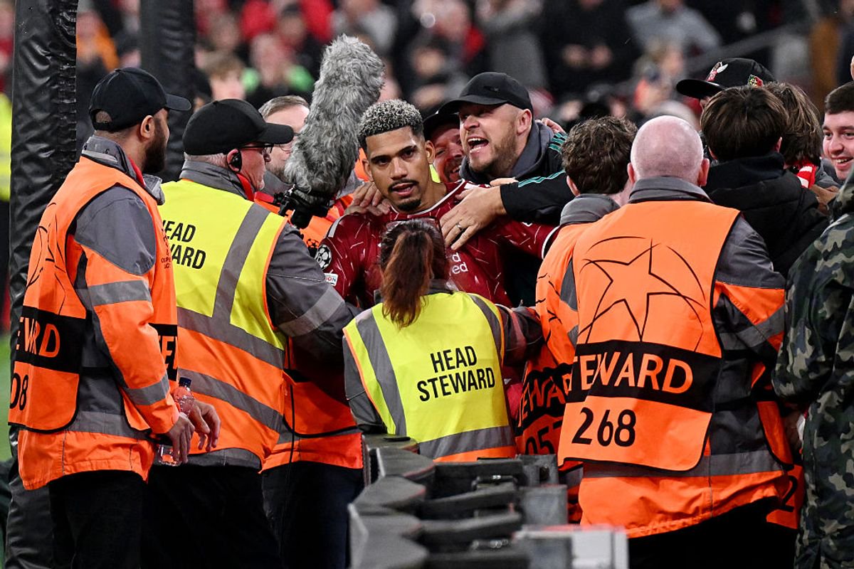 LIVERPOOL, ENGLAND - OCTOBER 20: Ronald Araujo of Liverpool celebrates scoring his team’s second goal with the fans during the UEFA Champions League 2026/27 League Phase MD3 match between Liverpool FC and Villarreal CF at Anfield on October 20, 2026 in Liverpool, England. (Photo by Liverpool FC/Liverpool FC via Getty Images)