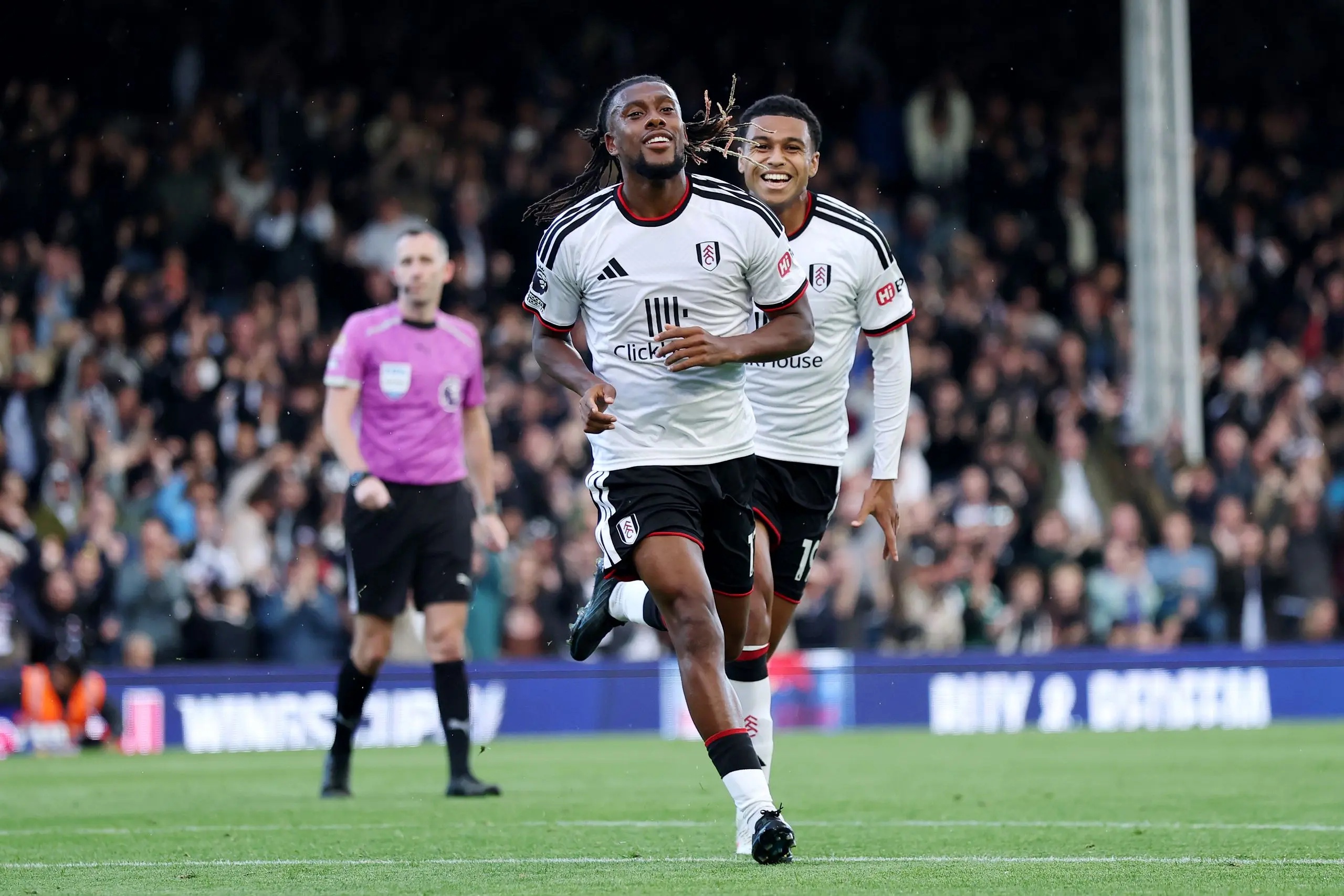 Alex Iwobi scoring Fulham’s winner.