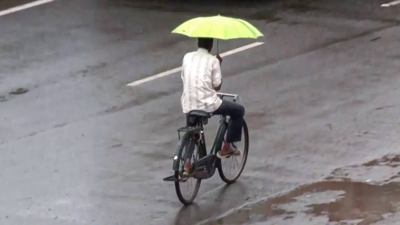 भारत में मानसून की दस्तक, कई राज्यों में बारिश की चेतावनी
