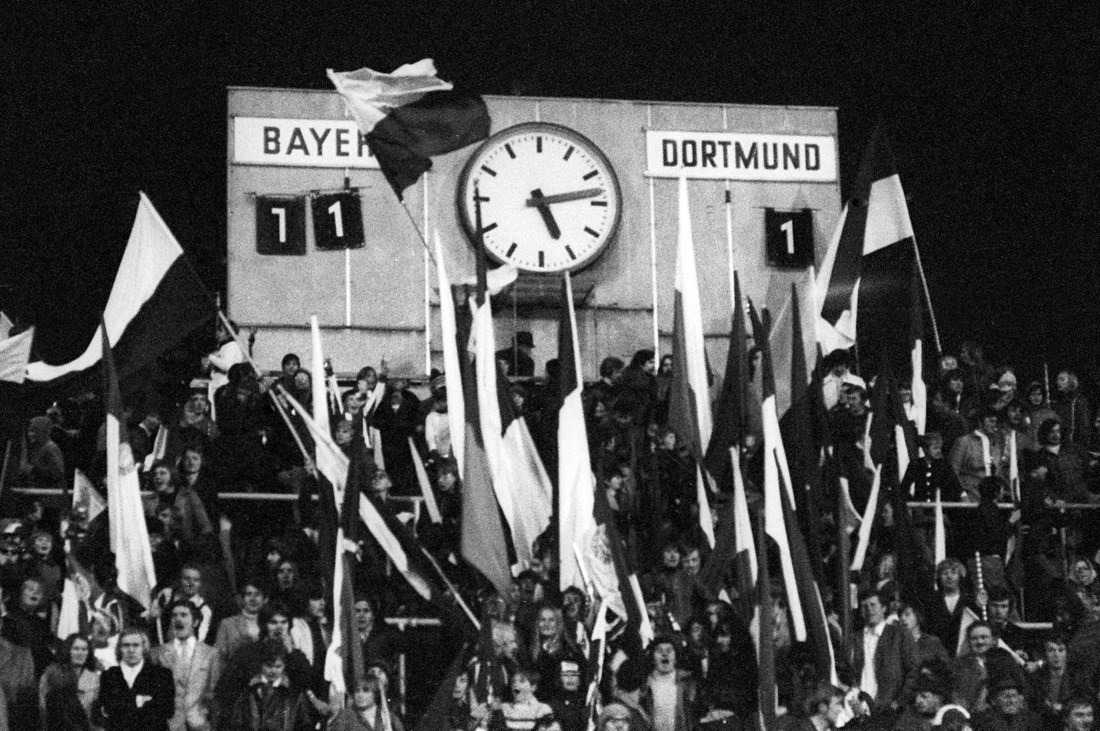 Früher hatte das Duell zwischen Bayern München und dem BVB noch etwas weniger Brisanz. Ein Ergebnis bleibt aber bis heute im Kopf: Die Bayern schlugen die Dortmunder 1971 im Grünwalder Stadion mit 11:1.