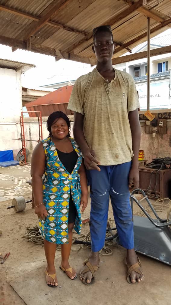 Tallest man in Ho pleads for help