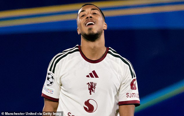 Youri Tielemans has admitted that there is a lack of effort within the Man United dressing room