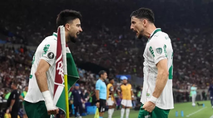 O jogador Flaco López, da SE Palmeiras, comemora seu gol contra a equipe do Fluminense FC, durante partida válida pela semi final, ida, da Conmebol Libertadores, no Estádio Maracanã. (Foto Cesar GrecoPalmeirasby Canon)