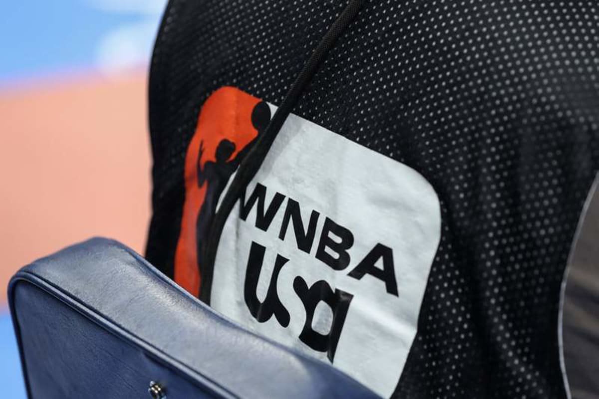 CHICAGO, USA – August 3: WNBA, Basketball Damen, USA and USA Network logo is seen before the WNBA game between the Chicago Sky and Phoenix Mercury at Wintrust Arena on Monday, August 3 in Chicago, USA PUBLICATIONxNOTxINxBRAxMEX Copyright: xShainaxBenhiyoun/SPPx Sportspressphoto_SPR200273 ©IMAGO/Sports Press Photo