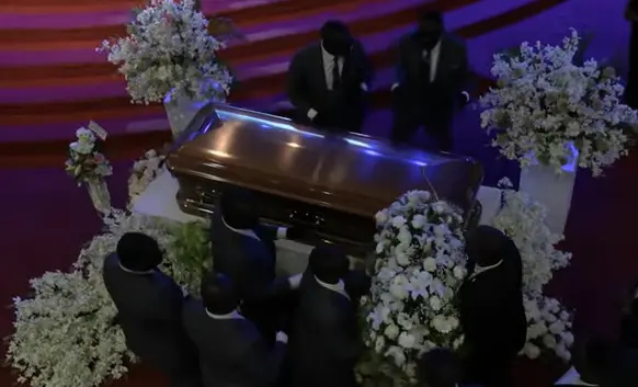 Photos and video from the funeral service of Pastor Nomthi Odukoya, wife of Lagos pastor Taiwo Odukoya