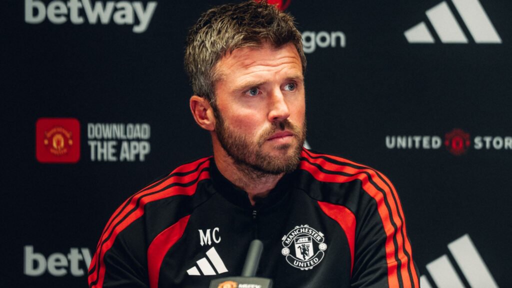 Carrick vows to revive Man United, silent on Fernandes captaincy
