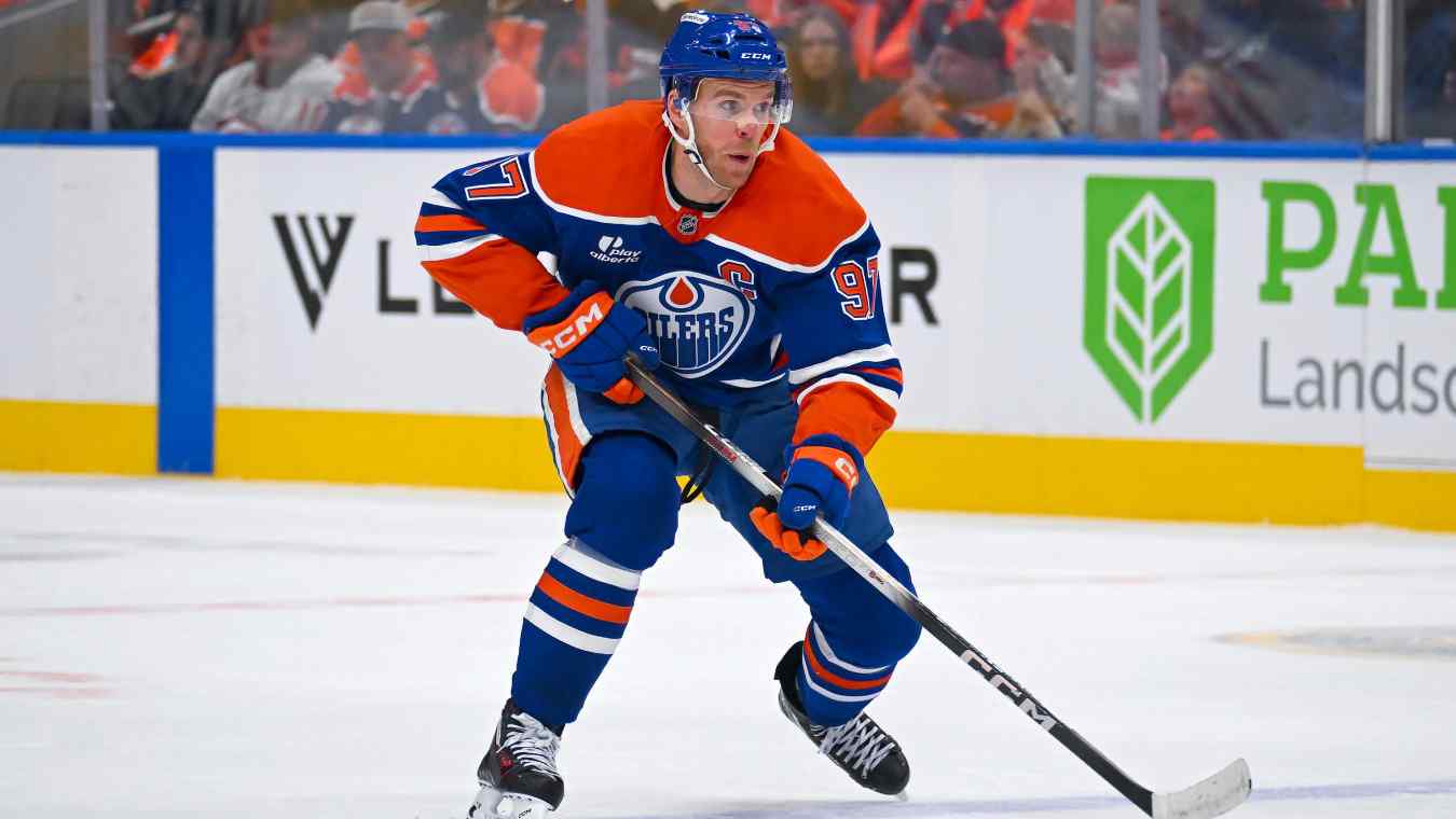 Oilers Connor McDavid UFC Nate Diaz