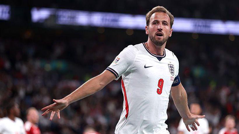 Harry Kane celebrating for England