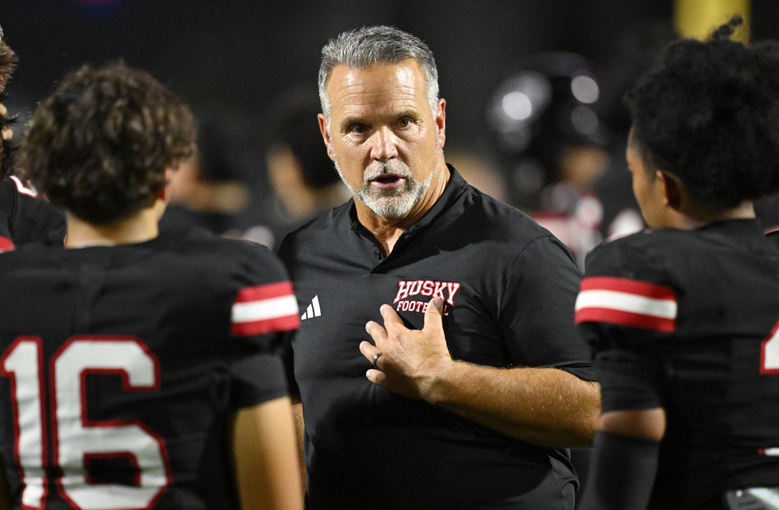 Centennial head coach Matt Logan talks with his players after the 21-20 loss to Santa Margarita in the nonleague football game in Corona on Friday, Aug. 28, 2026. (Photo by Terry Pierson, The Press-Enterprise/SCNG)
