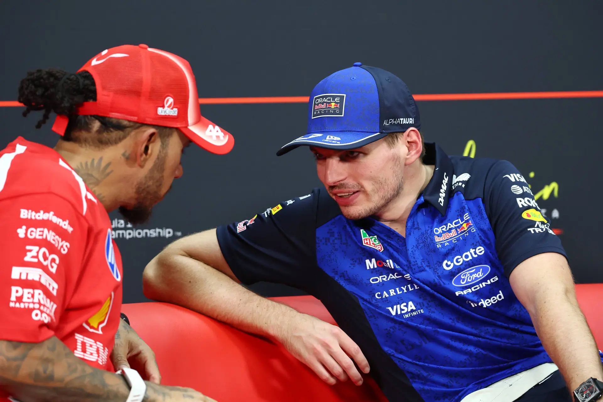 max-verstappen-lewis-hamilton