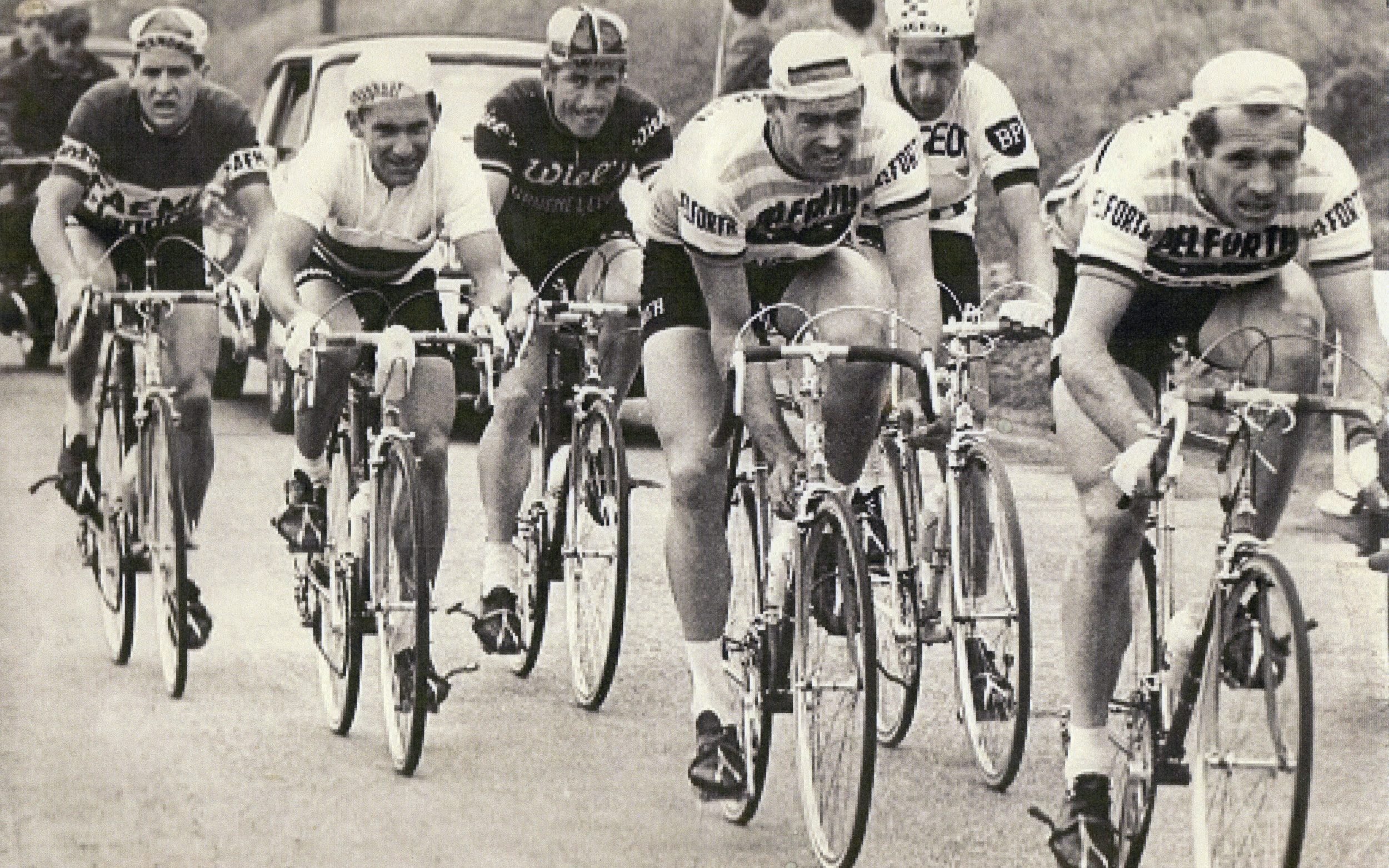 Denson, third right, riding the Tour de France with Tom Simpson, second right