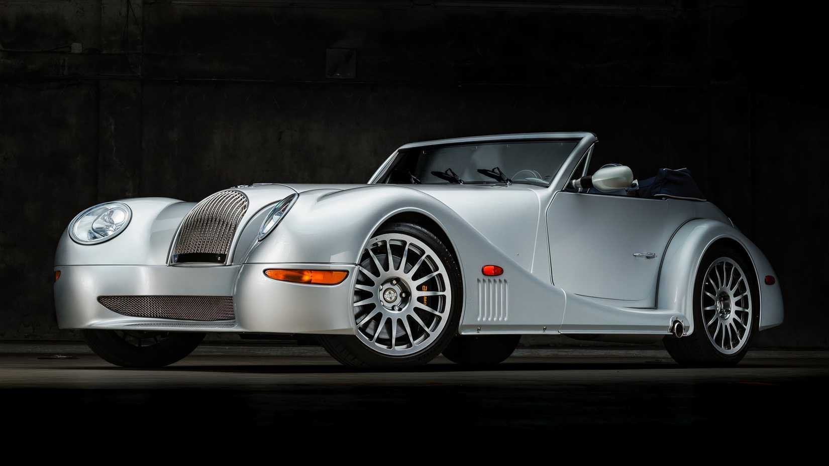 2005 Morgan Aero 8 Silver Front Angled View