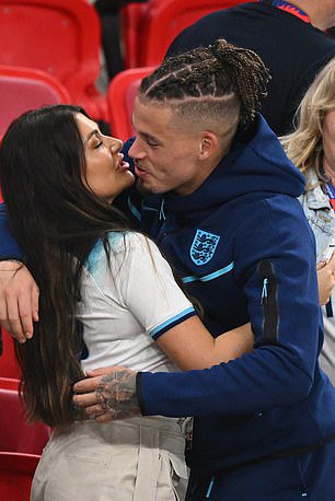 Harry Kane, Saka, Grealish and other England stars enjoyed romantic moments with their WAGS in the stands after 3-0 win over Senegal (Photos) 