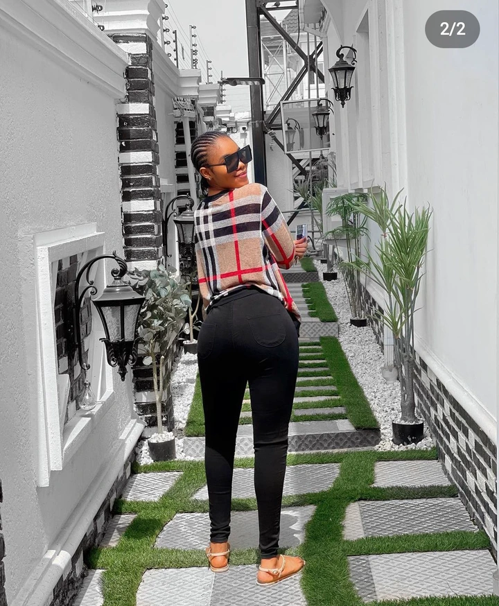 Popular Instagram Twerker, Janemena Stirs Reactions As She Shares Pictures Online 4 4a8184b2e4904fd5b9f784784d031ffd?quality=uhq&format=webp&resize=720