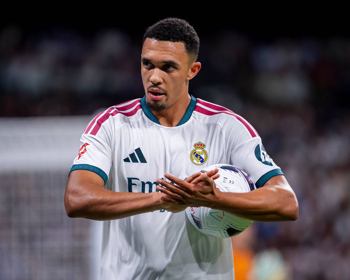 Trent Alexander-Arnold of Real Madrid CF greets fans during the LaLiga EA Sports football match between Real Madrid CF and Villarreal