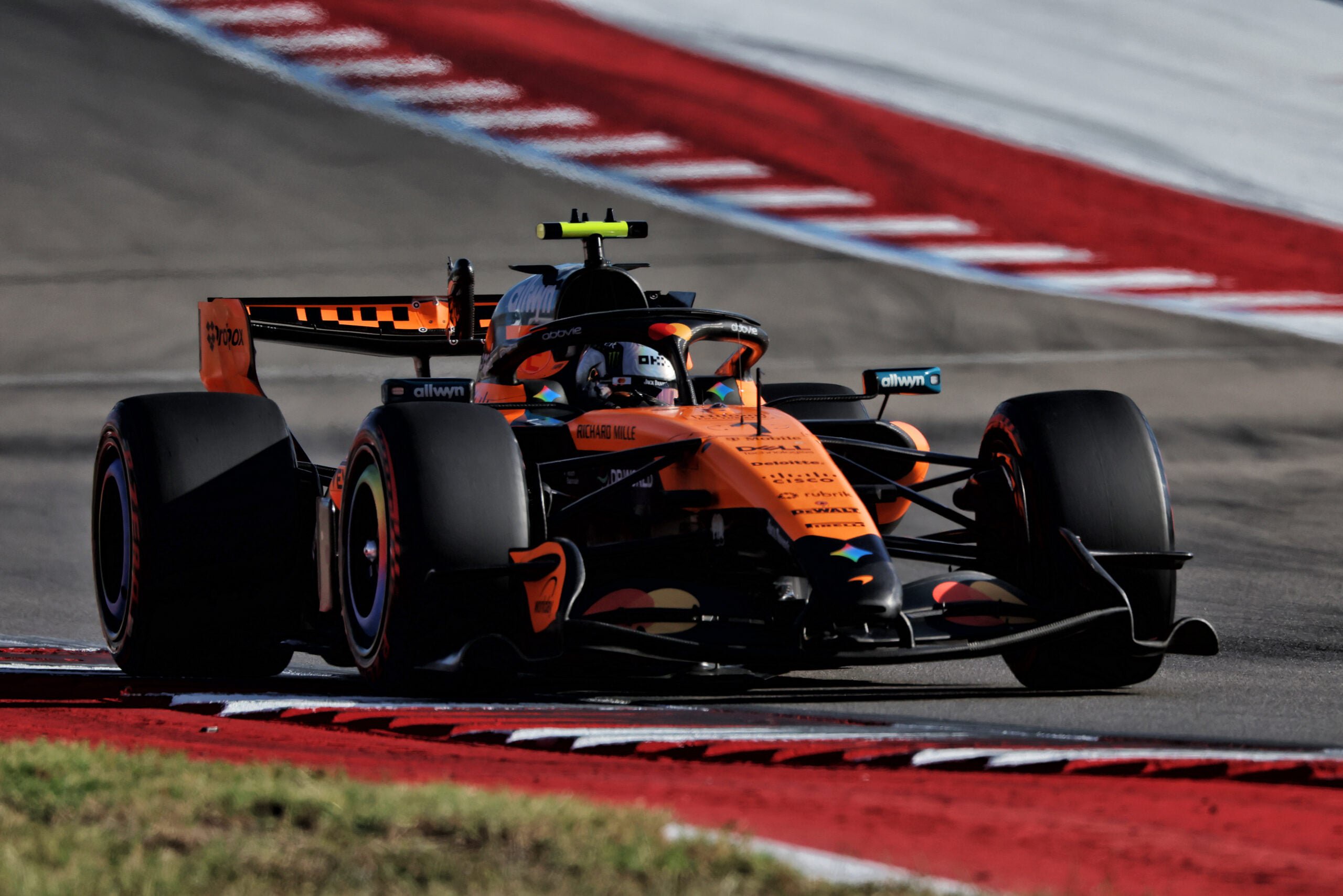 Lando Norris (GBR) McLaren F1 Team MCL40.