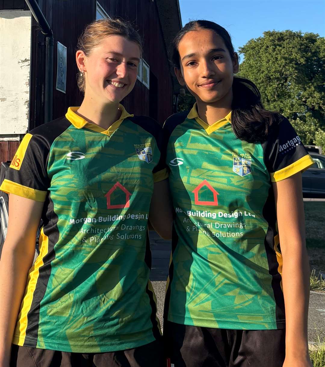 New Milton women’s Swara Urankar and Grace Keating shared a magnificent partnership of 182