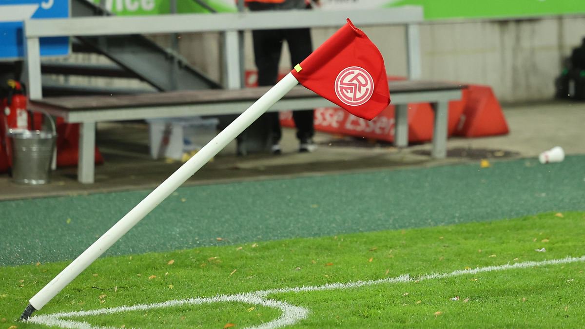 FC Bayern and 1. FC Magdeburg face off in DFB-Pokal second round