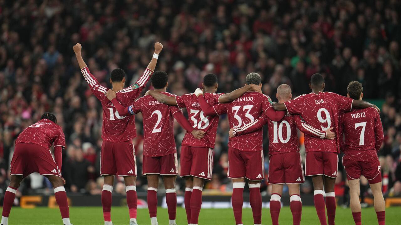 Manchester City and Liverpool Reach League Cup Quarter-Finals on Penalties