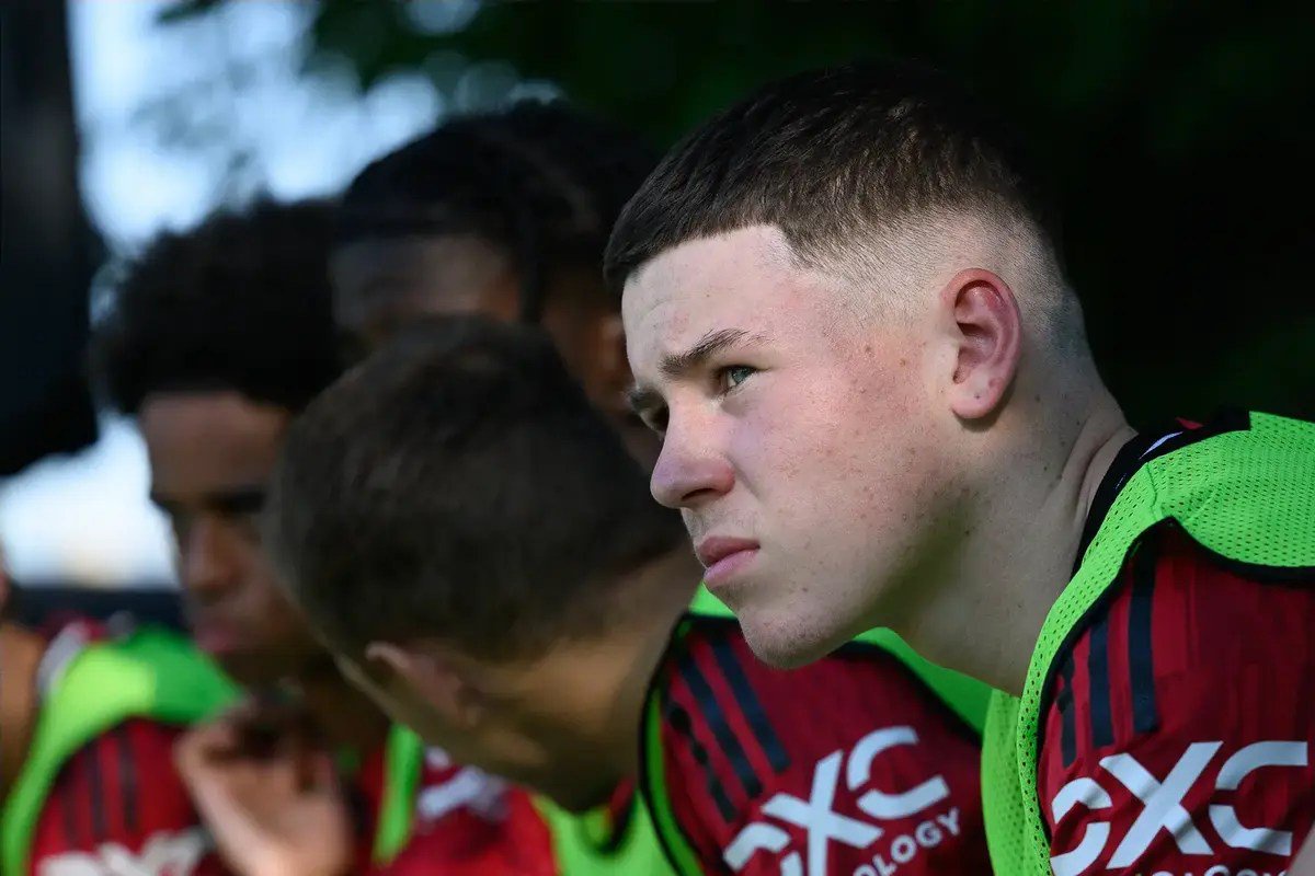 Kai Rooney red carded in five-goal Manchester United victory