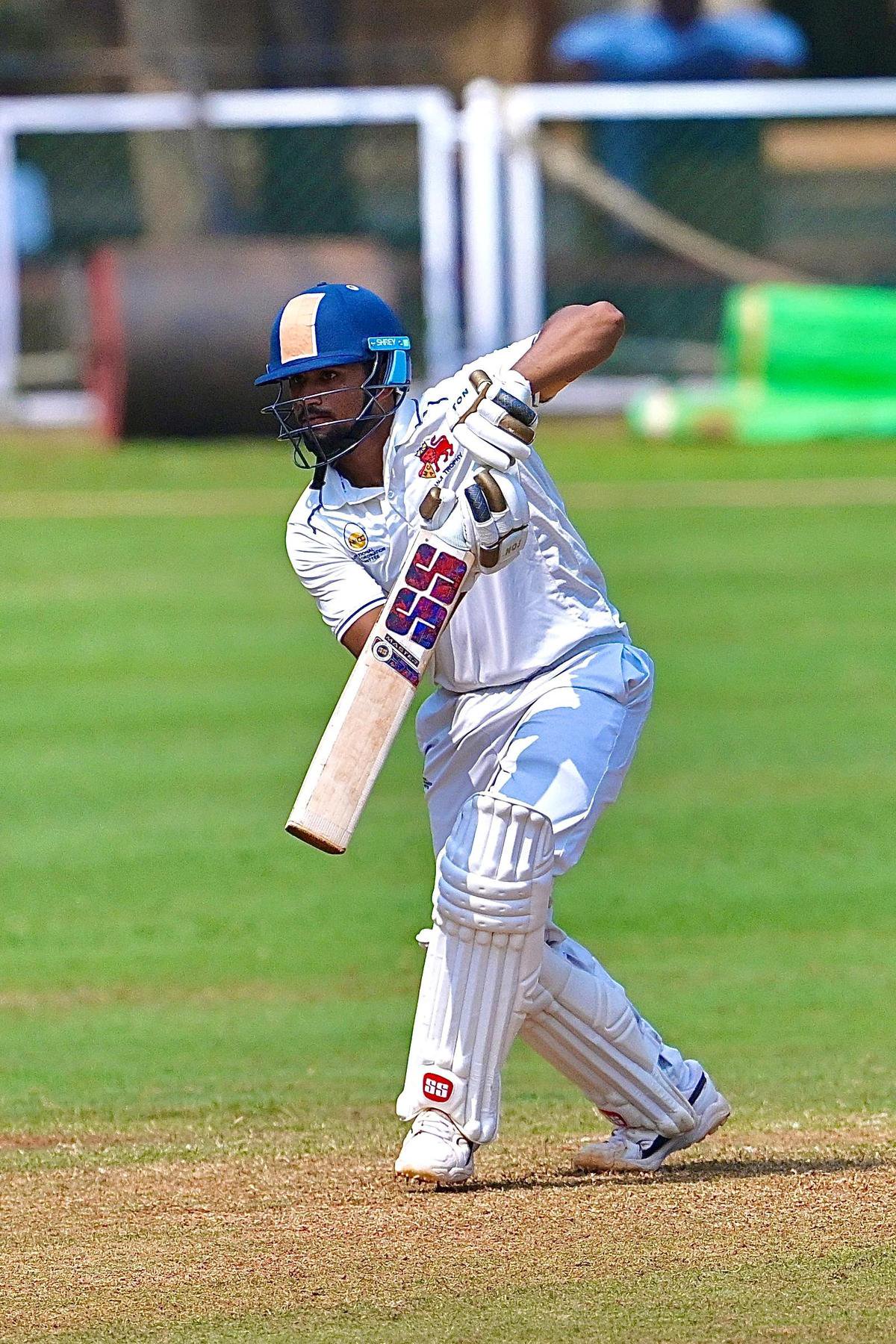 Musheer brought up his fifth three-figure mark at the First Class level.