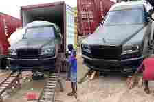 Watch As Driver Carefully Unloads N700m Rolls-Royce Cullinan From A Containerized Car-carrier - autojosh