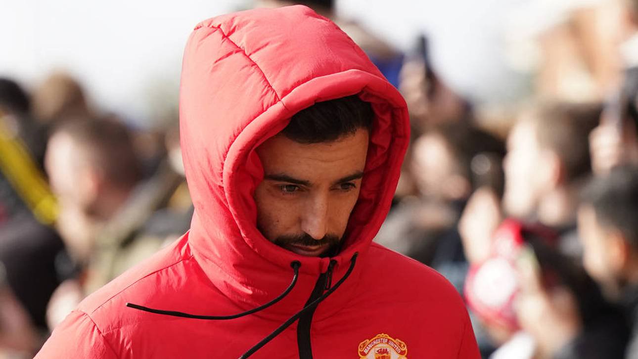 Bruno Fernandes sitzt gegen Nottingham Forest zunächst nur auf der Bank