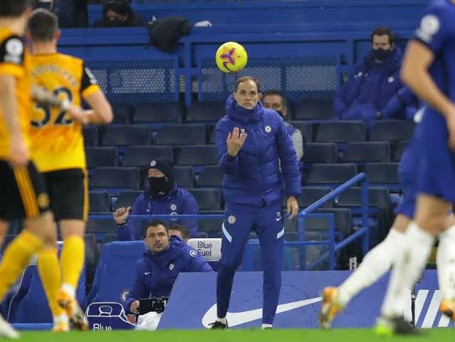 Thomas Tuchel giving players instructions